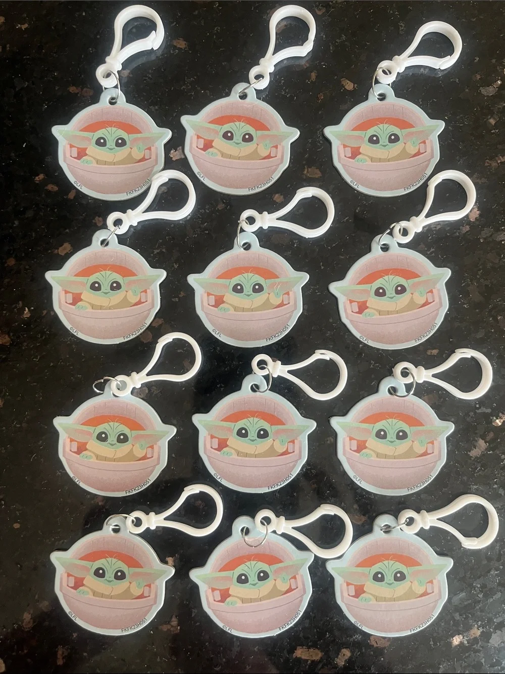 12 Stars Wars Grogu (Baby Yoda) Kids Keychain Bag Charm Party Favors